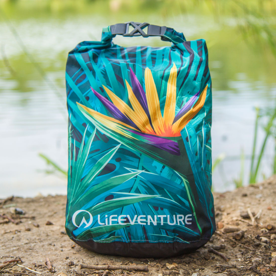 Lifeventure ultralight clearance dry bag